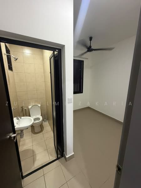 Rumah Teres 2 Tingkat untuk Disewa di Elmina (Shah Alam) - Zulhilmi Zakaria - Bathroom - PropertyGuru.com.my