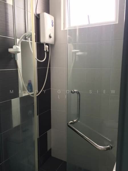 Servis Apartment untuk Disewa di D'Ambience Residences (Pangsapuri Ikatan Flora) - Mandy Goh Siew Li - Bathroom - PropertyGuru.com.my