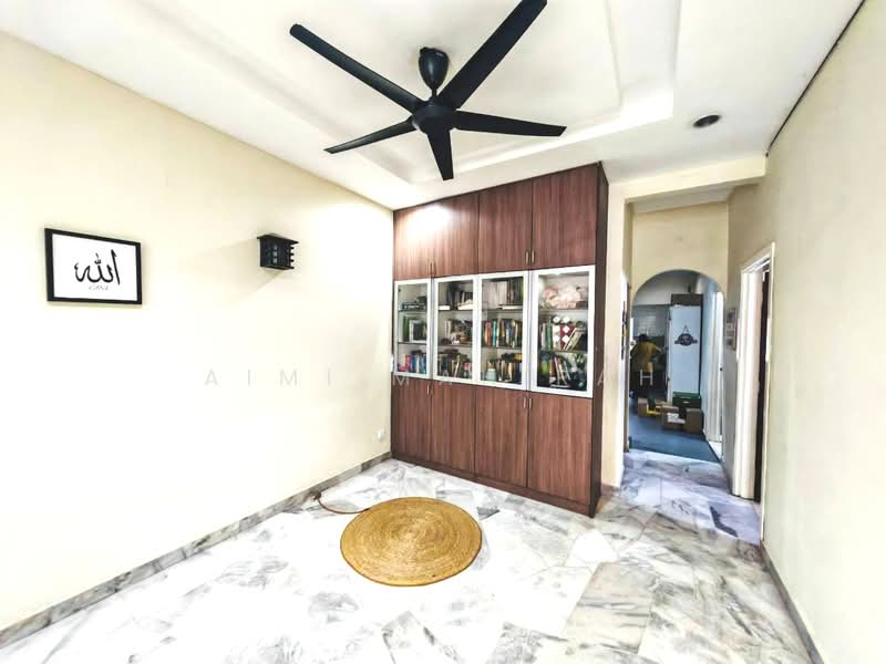 Rumah Teres 1 Tingkat untuk Dijual di Puchong (Selangor) - Aimi Mahirah - Study - PropertyGuru.com.my