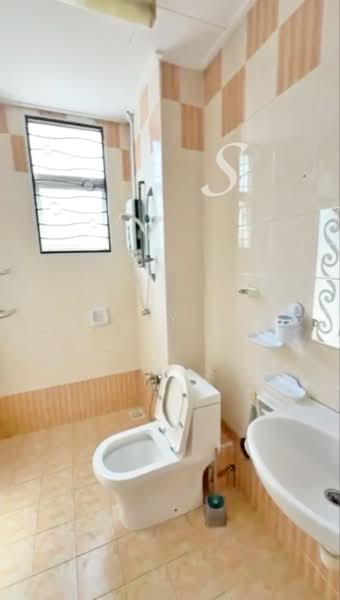 Rumah Teres 2 Tingkat untuk Dijual di Setia Indah (Setia Alam) - Stanley Hong - Bathroom - PropertyGuru.com.my