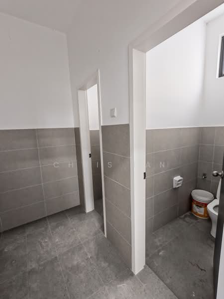 Kilang untuk Disewa di Eco Business Park 1 (Johor Bahru) - Chris Tan - Bathroom - PropertyGuru.com.my