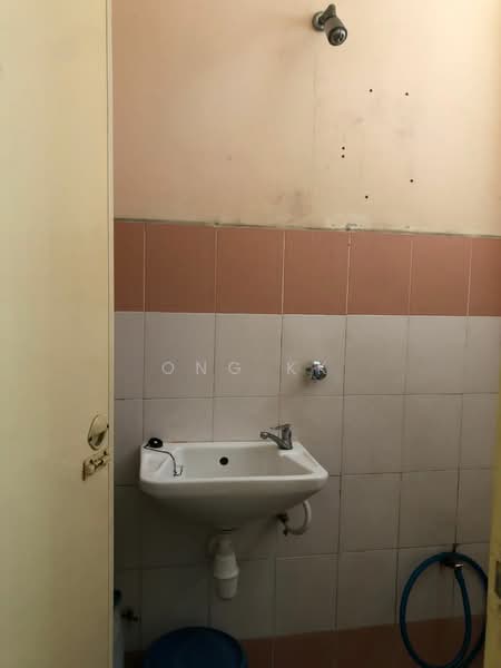 Apartment for Sale at Mentari Court - Ong KK - Bathroom - PropertyGuru.com.my