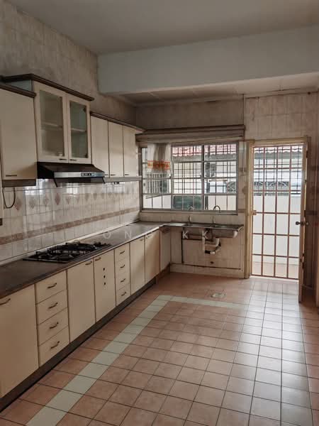 Terraced House for Sale in Bukit Rahman Putra (Sungai Buloh) - Ong KK - Kitchen - PropertyGuru.com.my