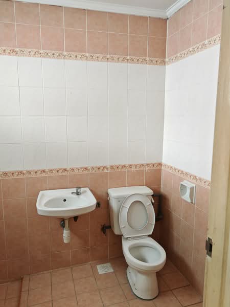 Terraced House for Sale in Bukit Rahman Putra (Sungai Buloh) - Ong KK - Bathroom - PropertyGuru.com.my
