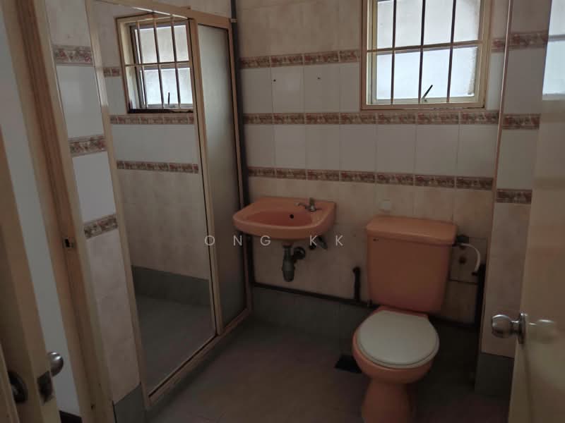 Terraced House for Sale in Bukit Rahman Putra (Sungai Buloh) - Ong KK - Bathroom - PropertyGuru.com.my