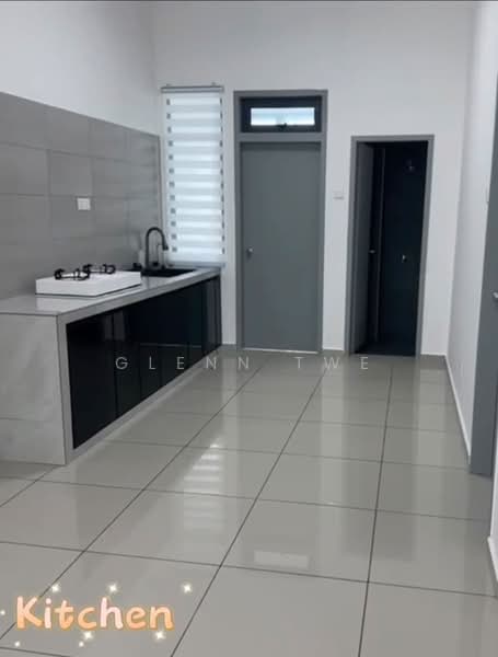 Terraced House for Rent in Kampung Sentosa Barat (Pasir Gudang) - Glenn Twe - Kitchen - PropertyGuru.com.my