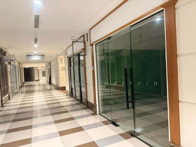 Retail Space untuk Dijual di Presint 1 (Putrajaya) - Shahrol Ariffin - Corridor - PropertyGuru.com.my