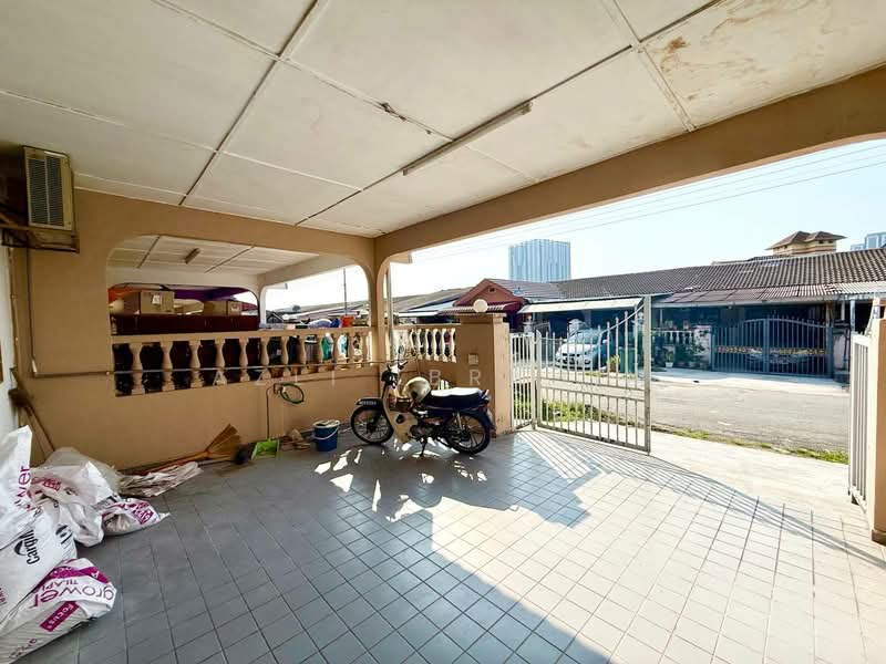 1-storey Terraced House for Sale in Taman Cheras Perdana (Cheras) - Azli Ibrahim - Exterior - PropertyGuru.com.my