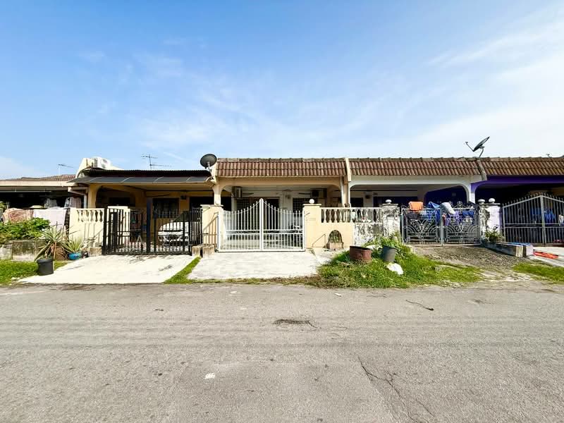 1-storey Terraced House for Sale in Taman Cheras Perdana (Cheras) - Azli Ibrahim - Exterior - PropertyGuru.com.my