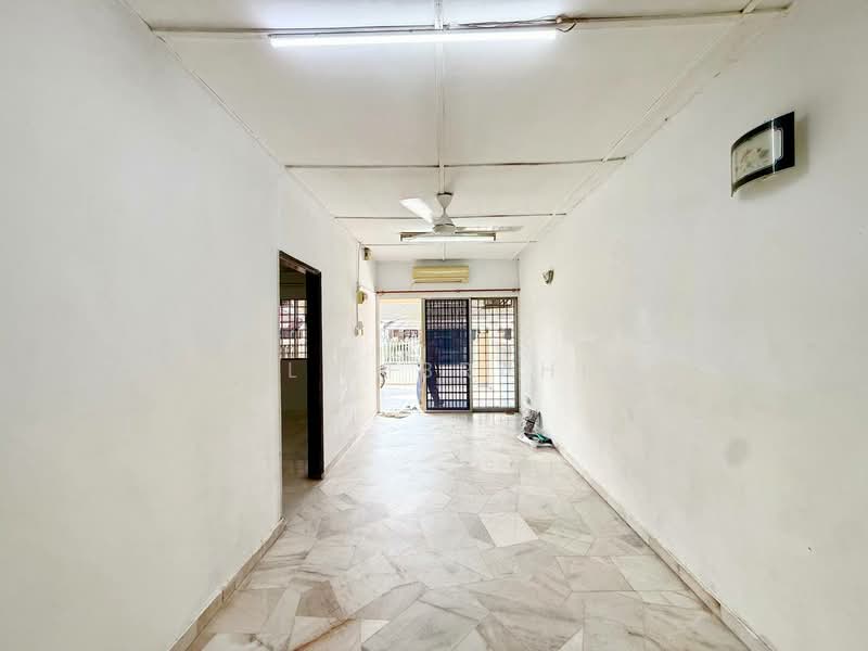 1-storey Terraced House for Sale in Taman Cheras Perdana (Cheras) - Azli Ibrahim - Interior - PropertyGuru.com.my
