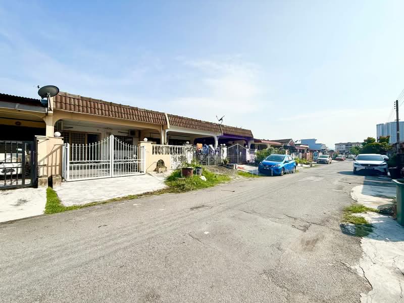 1-storey Terraced House for Sale in Taman Cheras Perdana (Cheras) - Azli Ibrahim - Exterior - PropertyGuru.com.my