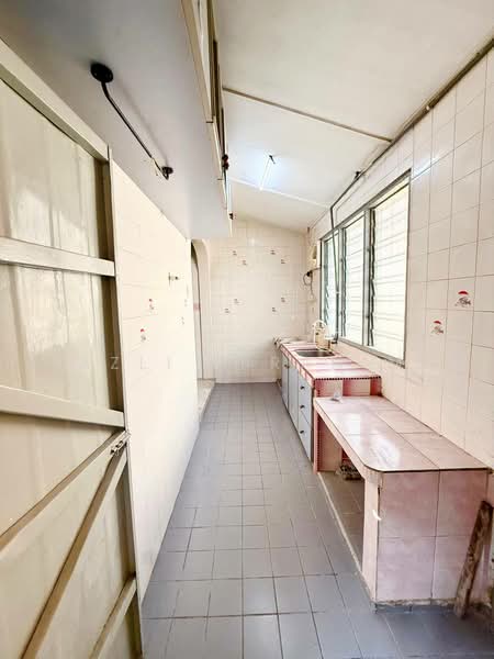 1-storey Terraced House for Sale in Taman Cheras Perdana (Cheras) - Azli Ibrahim - Kitchen - PropertyGuru.com.my