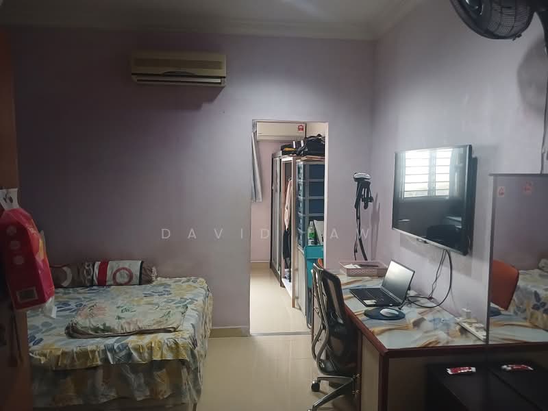 1-storey Terraced House for Sale in Salak south garden (Salak South) - David Law - PropertyGuru.com.my