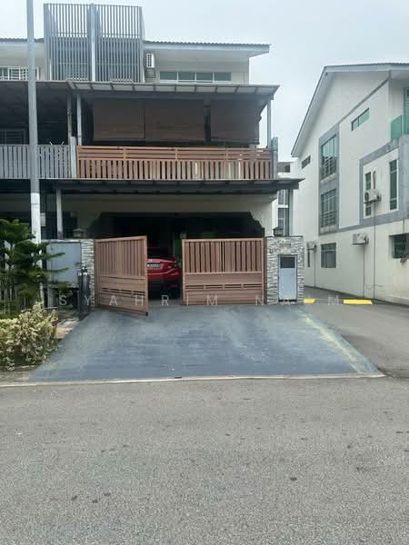 3-storey Terraced House for Sale in Kajang (Selangor) - Syahrim Naim - Exterior - PropertyGuru.com.my