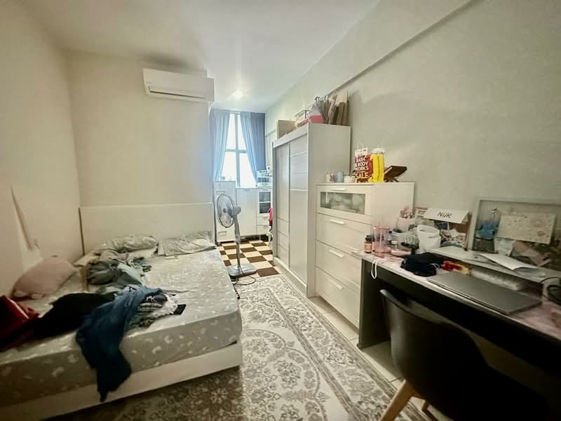 3-storey Terraced House for Sale in Kajang (Selangor) - Syahrim Naim - Bedroom - PropertyGuru.com.my