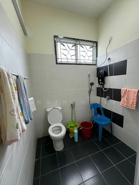Semi-Detached House for Sale in Skudai (Johor) - Jonathan Lee - Bathroom - PropertyGuru.com.my