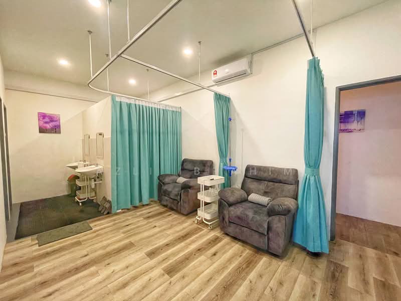 Kedai / Pejabat untuk Dijual di Cyberjaya (Selangor) - Azli Ibrahim - Interior - PropertyGuru.com.my