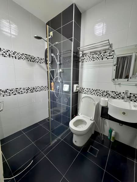 Service Residence for Sale at Sky View - Nikko Soh - Bathroom - PropertyGuru.com.my
