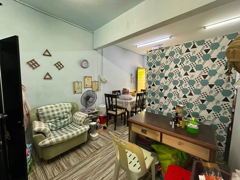 Rumah Teres 2 Tingkat untuk Dijual di Taman Puteri Wangsa (Ulu Tiram) - Nicholas . - Living Room - PropertyGuru.com.my
