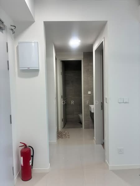 Servis Apartment untuk Disewa di Edelweiss @ Tropicana Gardens - Victor Foo - Corridor - PropertyGuru.com.my