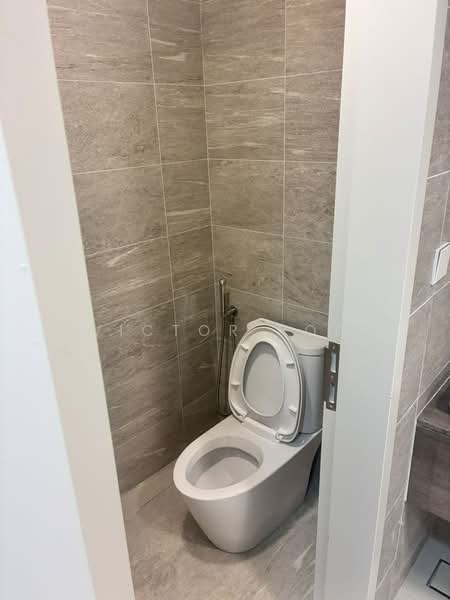 Servis Apartment untuk Disewa di Edelweiss @ Tropicana Gardens - Victor Foo - Bathroom - PropertyGuru.com.my