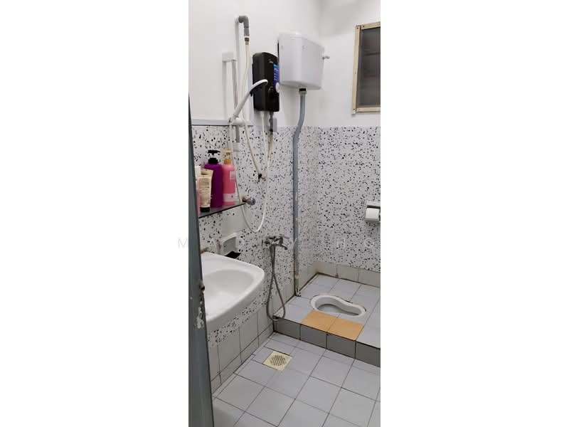 Apartment for Sale at Sri Penaga - Maddy Ho - Bathroom - PropertyGuru.com.my