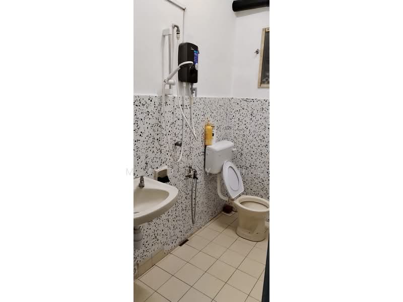 Apartment for Sale at Sri Penaga - Maddy Ho - Bathroom - PropertyGuru.com.my