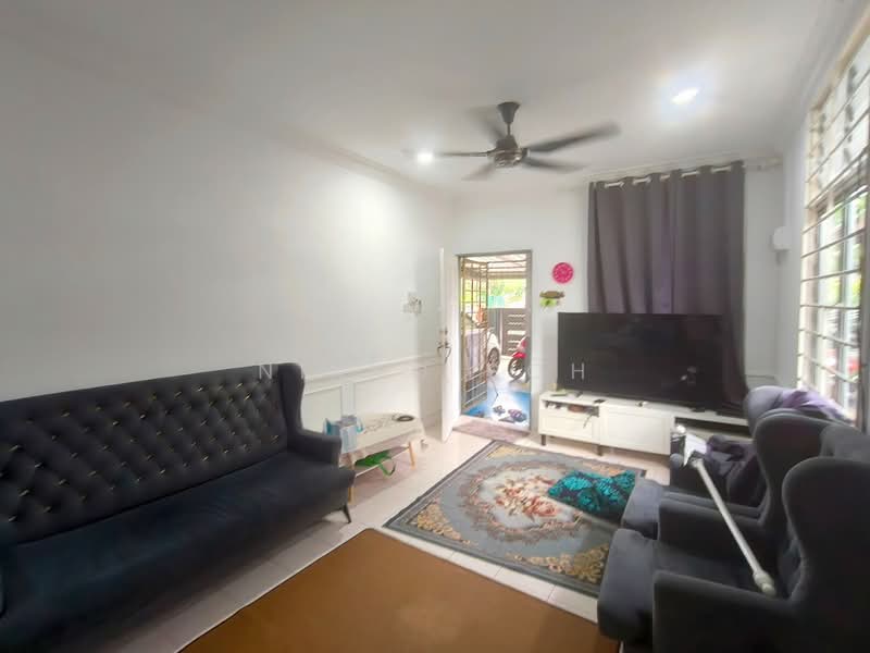 Rumah Teres 1 Tingkat untuk Dijual di Taman Sri Putri (Kulai) - Nikko Soh - Living Room - PropertyGuru.com.my