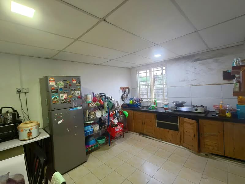 Rumah Teres 1 Tingkat untuk Dijual di Taman Sri Putri (Kulai) - Nikko Soh - Kitchen - PropertyGuru.com.my