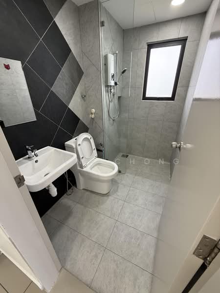 Kondominium untuk Disewa di Trinity Lemanja - Kenny Chong - Bathroom - PropertyGuru.com.my