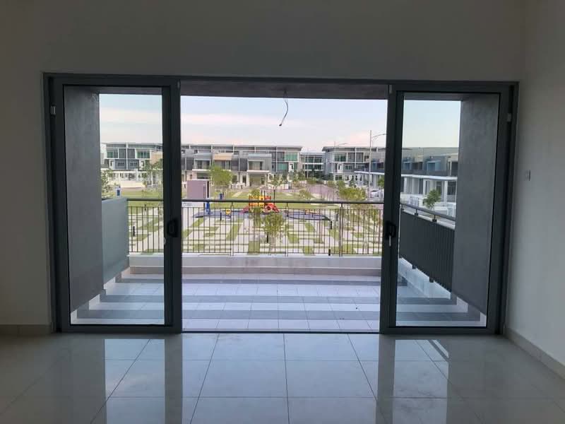 2-storey Terraced House for Sale in D'Island (Puchong) - Debby Chai - Balcony - PropertyGuru.com.my