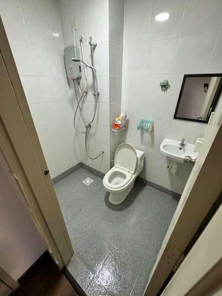 Apartment for Sale at Camellia Residences - YP Tan - Bathroom - PropertyGuru.com.my