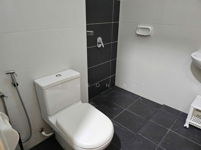 Rumah Kluster untuk Disewa di Eco Botanic (Iskandar Puteri (Nusajaya)) - Sharon Ng - Bathroom - PropertyGuru.com.my