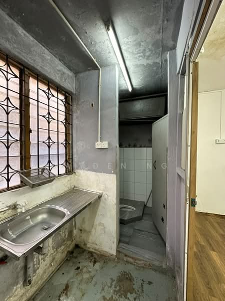 Flat for Sale at Flat Taman Ungku Tun Aminah - Jayden Ng - Interior - PropertyGuru.com.my