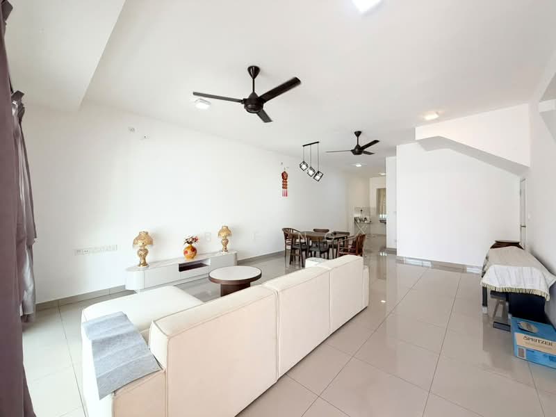 Rumah Teres 2 Tingkat untuk Dijual di Iskandar Puteri (Nusajaya) (Johor) - Bee Ng - Living Room - PropertyGuru.com.my