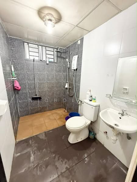 Pangsapuri untuk Dijual di M'tiara - Nicholas . - Bathroom - PropertyGuru.com.my