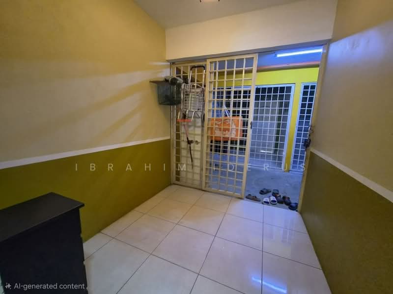 Pangsapuri untuk Dijual di Lakeview Apartments - Ibrahim Iderus - Entrance - PropertyGuru.com.my