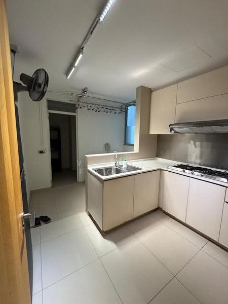 Kondominium untuk Disewa di Verticas Residensi - Vickie Foong - Kitchen - PropertyGuru.com.my