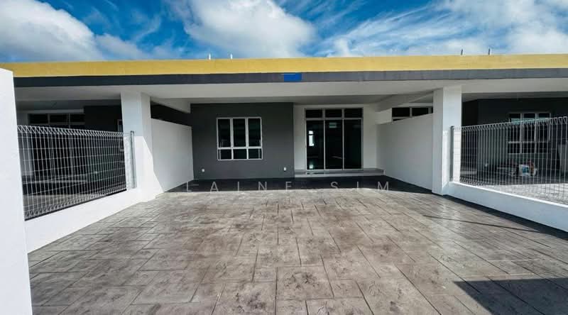 1-storey Terraced House for Sale in Bandar Putra (Kulai) - Elaine Sim - Exterior - PropertyGuru.com.my