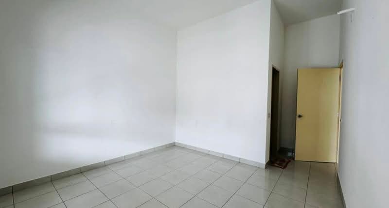 1-storey Terraced House for Sale in Bandar Putra (Kulai) - Elaine Sim - Interior - PropertyGuru.com.my