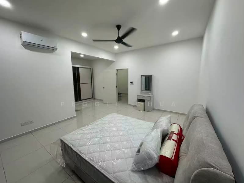 Rumah Teres untuk Disewa di Taman Desa Tebrau (Tebrau) - Peggie Chua - Bedroom - PropertyGuru.com.my
