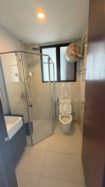 Condominium for Sale at Royal Strand @ Country Garden Danga Bay - Elroy Chan - Bathroom - PropertyGuru.com.my