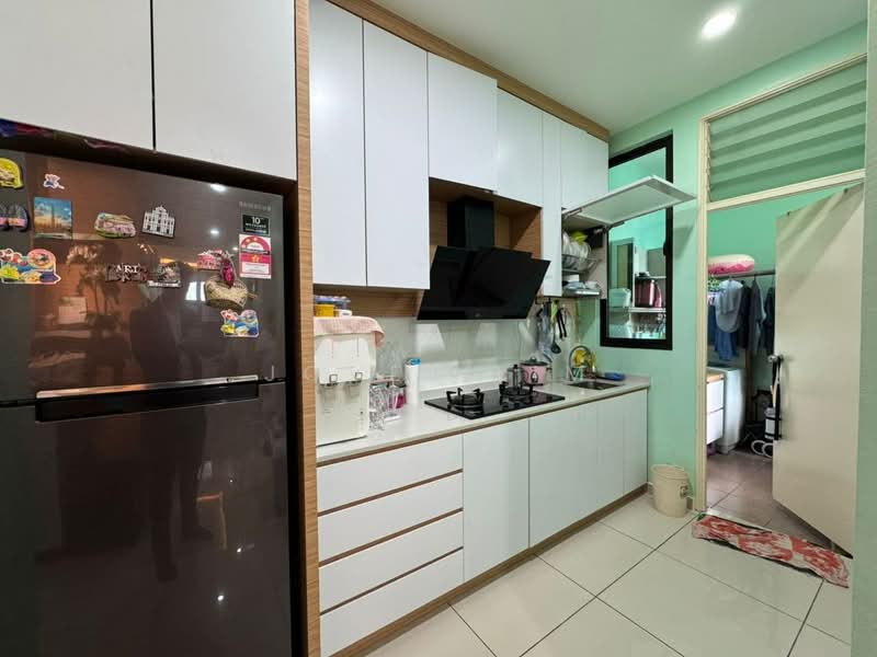 Service Residence for Sale at D'Summit Residences - Jovel Lim - Kitchen - PropertyGuru.com.my