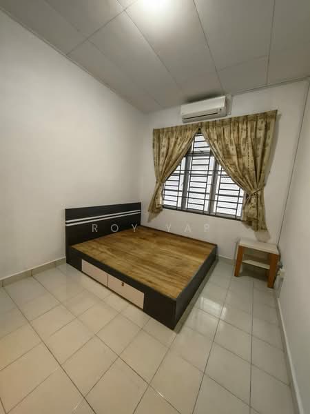 Rumah Teres 1.5 Tingkat untuk Disewa di Johor Bahru (Johor) - Roy Yap - Bedroom - PropertyGuru.com.my