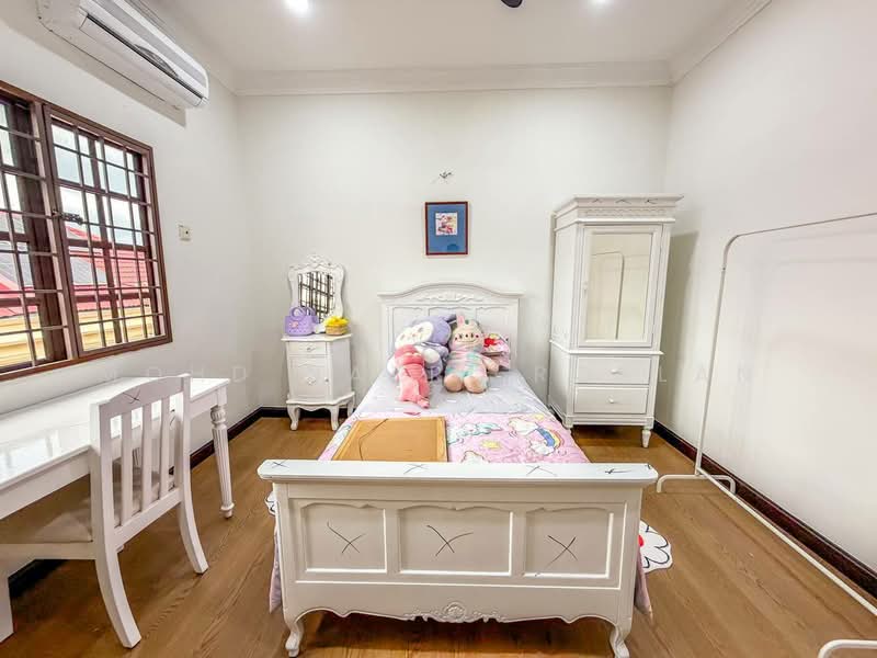 Rumah Berkembar untuk Dijual di Bukit Rahman Putra (Sungai Buloh) - Mohd Nazri Roslan - PropertyGuru.com.my
