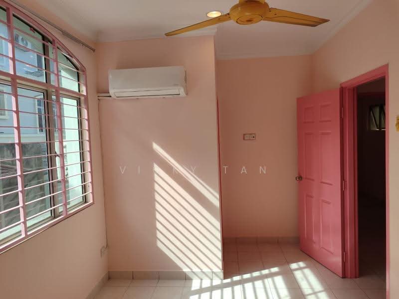 Rumah Berkembar untuk Dijual di Shah Alam (Selangor) - Vicky Tan - PropertyGuru.com.my