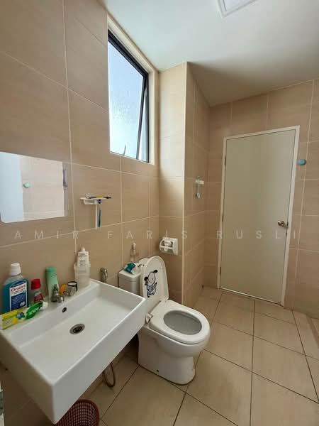 Rumah Teres 2-Tingkat untuk Disewa di Taman Seri Austin (Tebrau) - Amir Faris Rusli - Bathroom - PropertyGuru.com.my