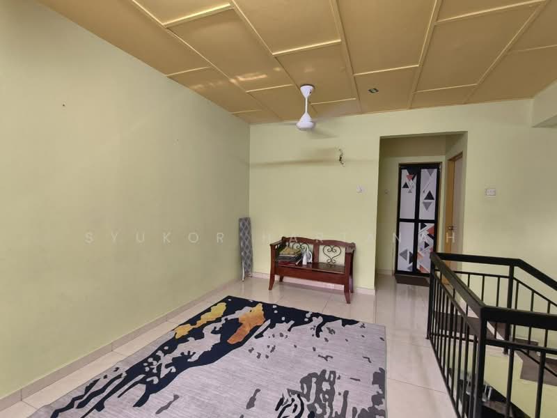 Rumah Teres 2 Tingkat untuk Dijual di Shah Alam (Selangor) - Syukor Hartanah - Living Room - PropertyGuru.com.my