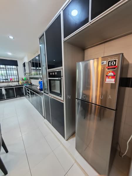 Rumah Teres 2 Tingkat untuk Disewa di Taman Setia Indah (Tebrau) - Brandon Chua - Kitchen - PropertyGuru.com.my