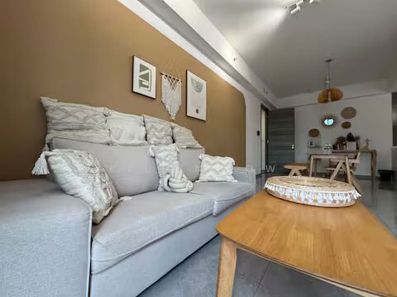 Kondominium untuk Dijual di Isola - Kelvin Low - Living Room - PropertyGuru.com.my